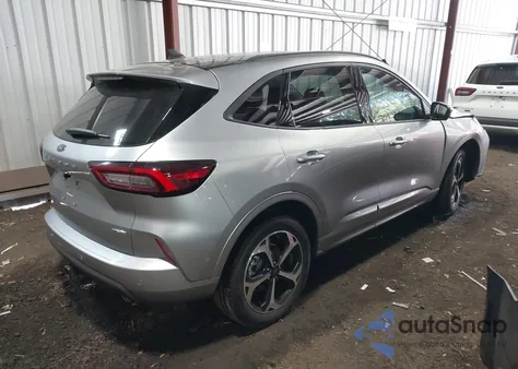 2024 Ford Escape St-Line Select z USA, uszkodzony, nr VIN 1FMCU9NA6RUA37448